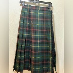 Vintage Neiman Marcus 100% virgin Wool Kilt Wrap Skirt - 5-6 made in Germany